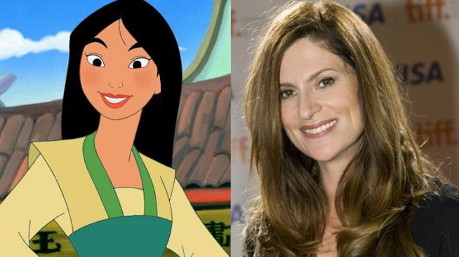 Live-action di Mulan Primo piano di Mulan e della regista Niki Caro