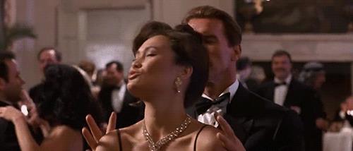 Le scene più iconiche del blockbuster True Lies Arnold Schwarzenegger balla il tango in True Lies