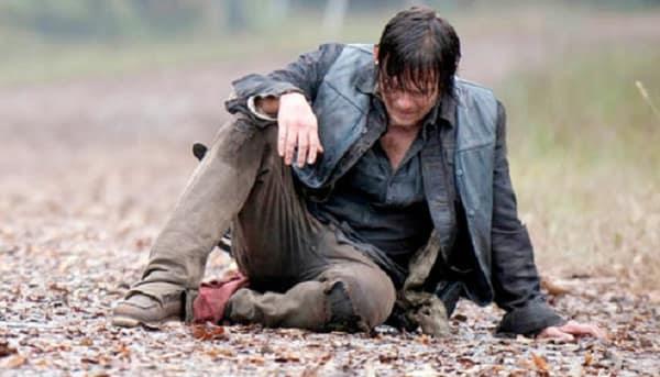 The Walking Dead: una scena con Daryl Dixon Daryl Dixon in una scena di The Walking Dead