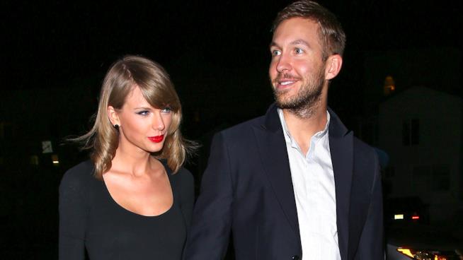 Taylor Swift e Calvin Harris festeggiano il primo anno insieme Primo piano di Taylor Swift e Calvin Harris