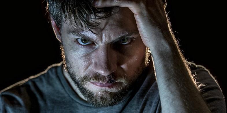 Outcast: Patrick Fugit Patrick Fugit è Kyle Barnes in Outcast