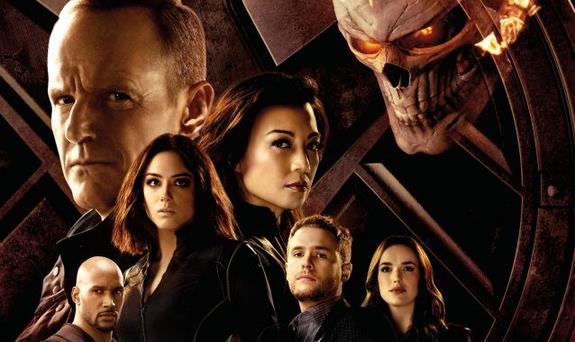 Poster ufficiale della quarta stagione di Agents of S.H.I.E.L.D. con Ghost Rider Ghost Rider nel poster ufficiale di Agents of S.H.I.E.L.D. 4