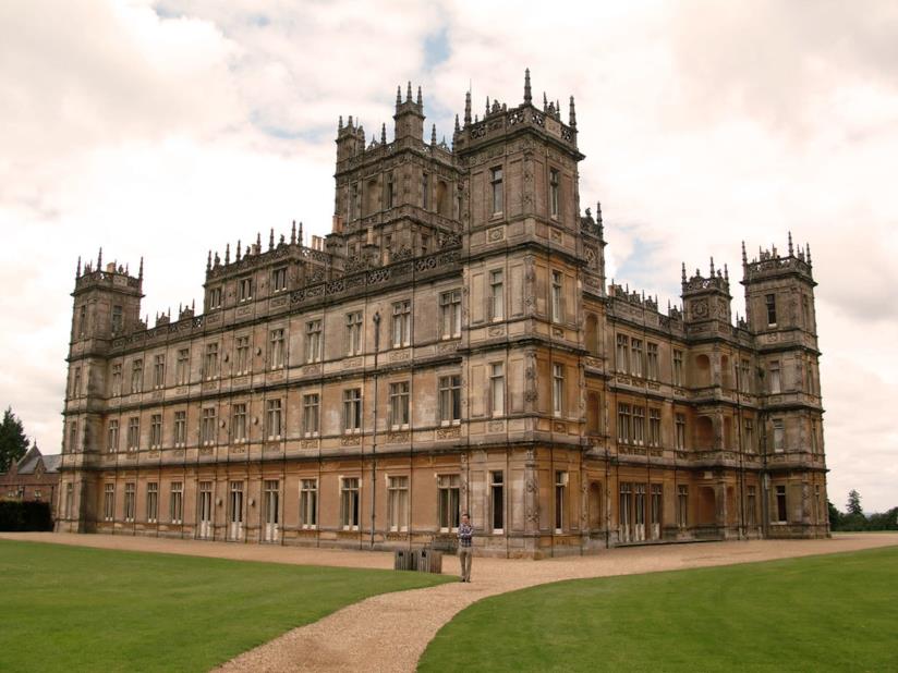 L'Highclere Castle di Downton Abbey è su Airbnb Il castello di Highclere, location della serie di Downton Abbey