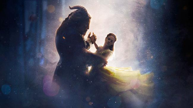 La Bella e la Bestia (2017): la colonna sonora La Bella e la Bestia danzano per il remake del 2017