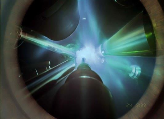 Il laser a raggi X in azione Un'immagine del laser a raggi X in azione