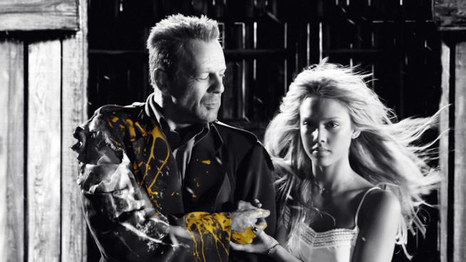La graphic novel Sin City diventerà una serie TV. Dal successo al cinema all'esperimento in TV. Bruce Willis e Jessica Alba nel cast del film Sin City