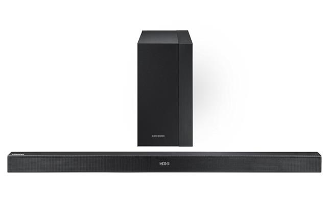 La soundbar HW-K450 di Samsung supporta il Bluetooth, per una configurazione senza fili Immagine stampa della Soundbar Samsung HW-K450