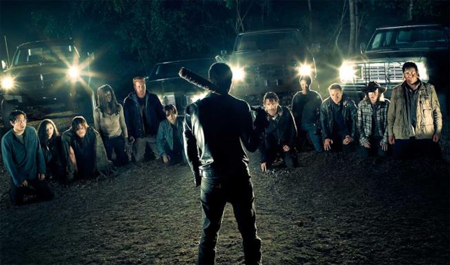 L'attesissima mazzata di Negan in The Walking Dead Negan davanti agli Undici di The Walking Dead