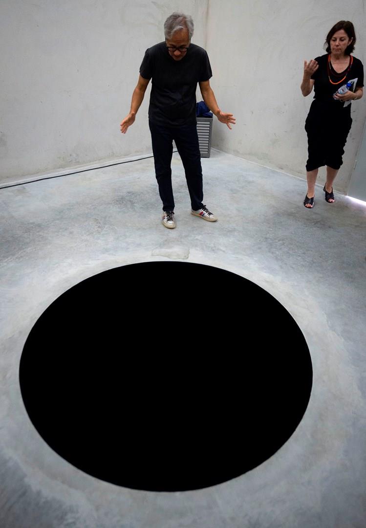 La scultura di Anish Kapoor a Porto La scultura di Anish Kapoor al Museo di Porto