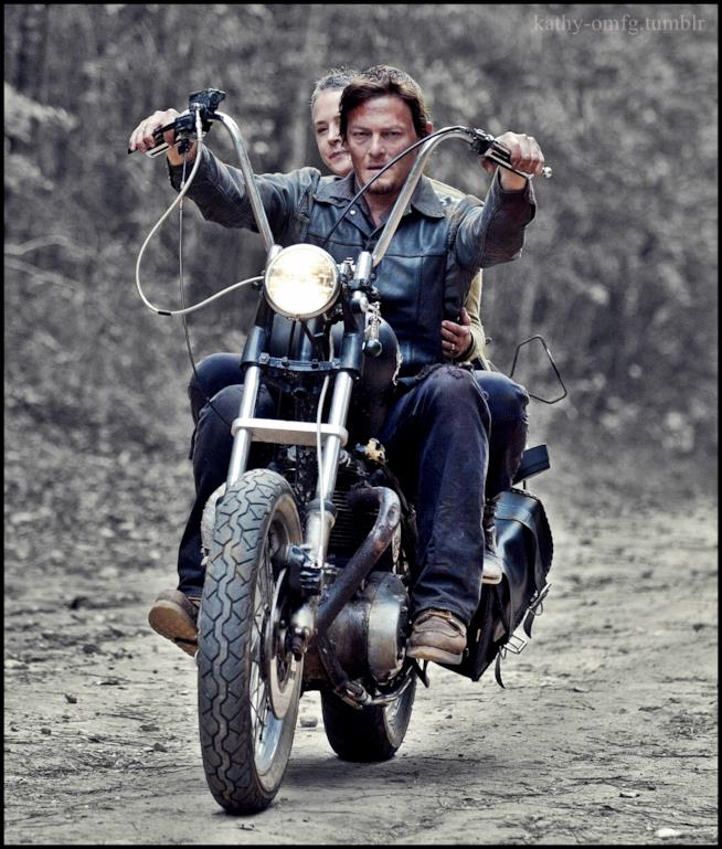 Daryl Dixon, “uomo d’acciaio” in sella a un cavallo d’acciaio