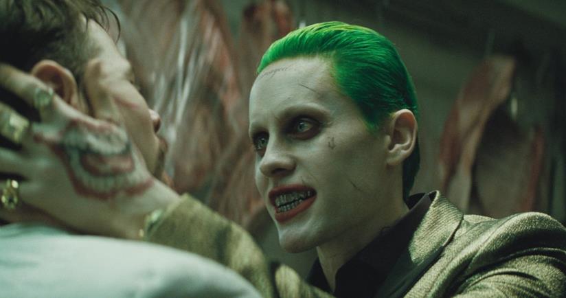 Jared Leto nel nuovo trailer internazionale di Suicide Squad Jared Leto è il Joker in una scena del film