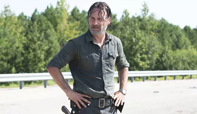Nuove foto e sinossi TWD 7 Rick Grimes in The Walking Dead 7