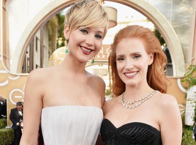 Jessica Chastain parla della rivalità con Jennifer Lawrence Primo piano di Jessica Chastain e Jennifer Lawrence