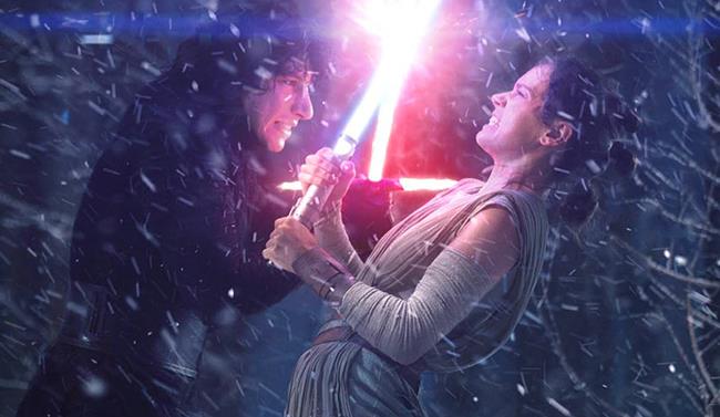 Star Wars, la saga continuerà dopo l'episodio 9? Rey e Kylo Ren in Star Wars 7