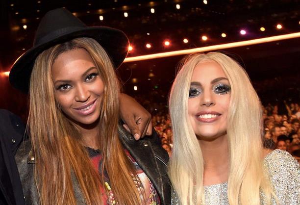 Beyoncé sarà sostituita da Lady Gaga al Coachella 2017 Beyoncé e Lady Gaga in primo piano