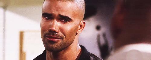 15 motivi per cui amiamo Derek Morgan - 10