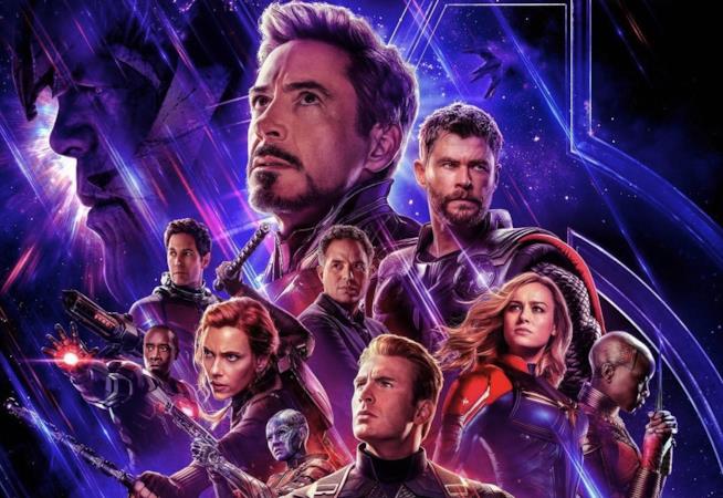 Avengers: Endgame, la descrizione di una nuova clip del CinemaCon e una nuova immagine dal dietro le quinte Un primo piano degli Avengers nel poster ufficiale di Endgame