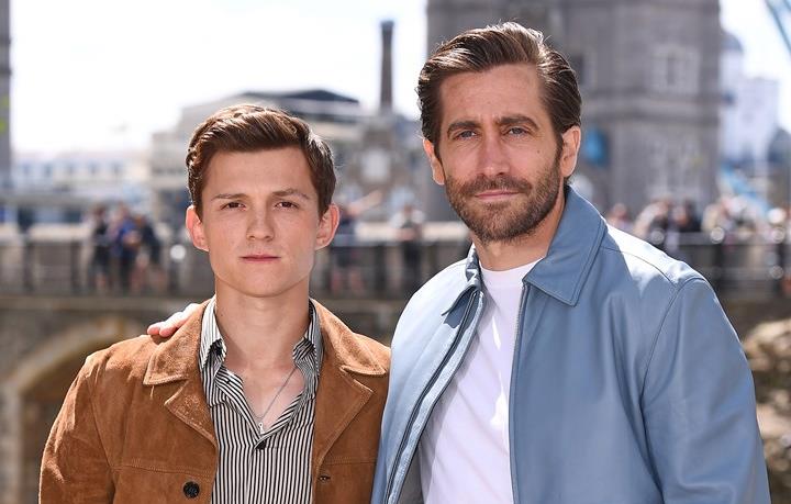 Jake Gyllenhaal e Tom Holland, presto fianco a fianco in Spider-Man: Far From Home Gyllenhaal e Holland alla premiére londinese di Spider-Man: Far From Home