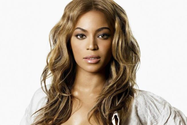 Beyoncé lancia una linea di abbigliamento sportivo Primo piano di Beyoncé