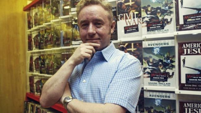 Mark Millar è costretto a rinunciare al Lucca Comics & Games 2016 Mark Millar accanto ad alcune delle sue creazioni più famose