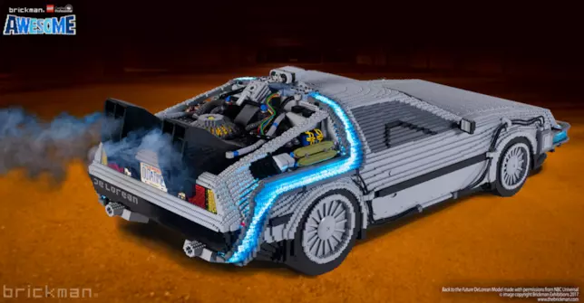 Primo piano del set LEGO DeLorean MDC-12