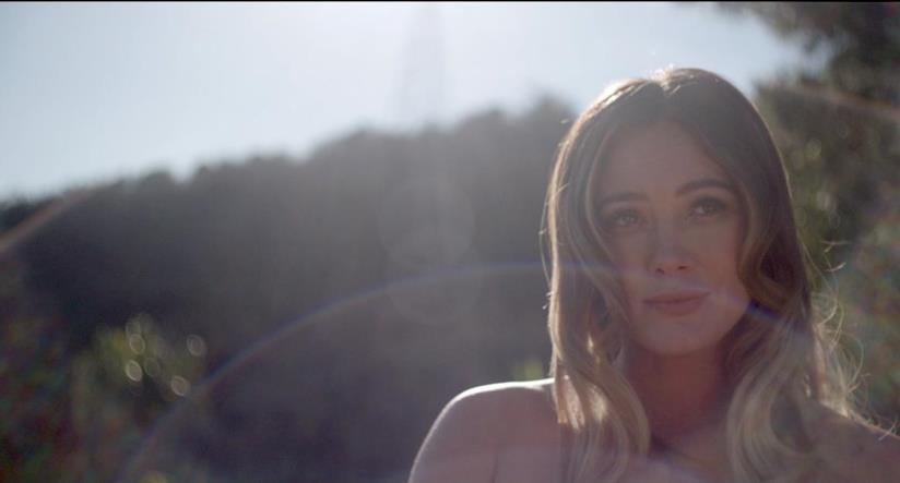 The Haunting of Sharon Tate: il trailer del film con Hilary Duff Hilary Duff in The Haunting of Sharon Tate