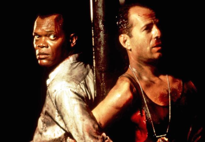 Duri a morire, le curiosità sul terzo Die Hard Samuel L. Jackson e Bruce Willis in una scena del film