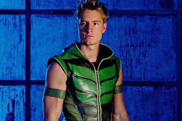 Justin Hartley nei panni di Green Arrow in Smallville Justin Hartley interpreta Oliver Queen/Green Arrow in Smallville