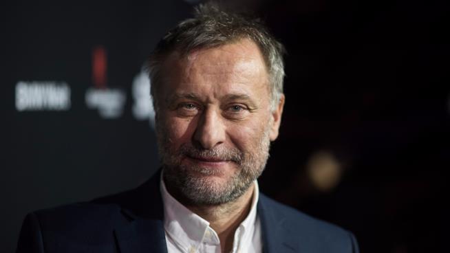 Michael Nyqvist, interprete della saga di Millennium, è morto a 56 anni Michael Nyqvist sul red carpet durante un evento ufficiale