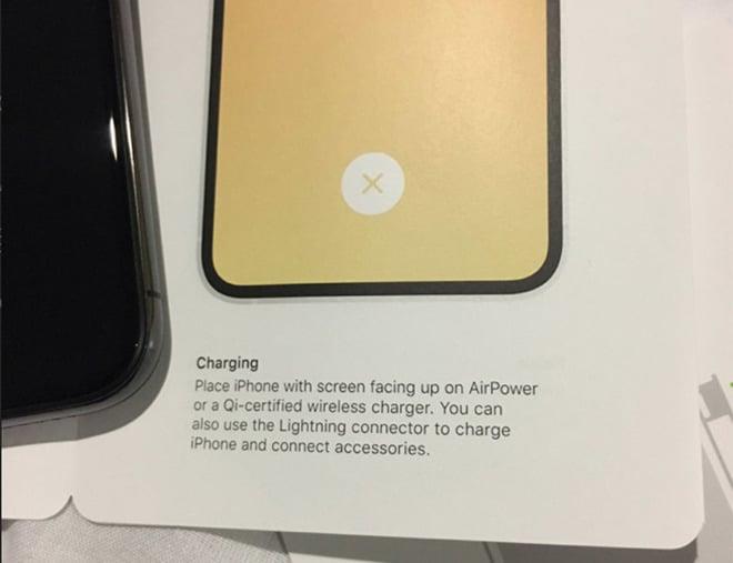 AirPower è citata sul manuale per gli utenti di iPhone XS Foto del manuale per gli utenti di iPhone XS
