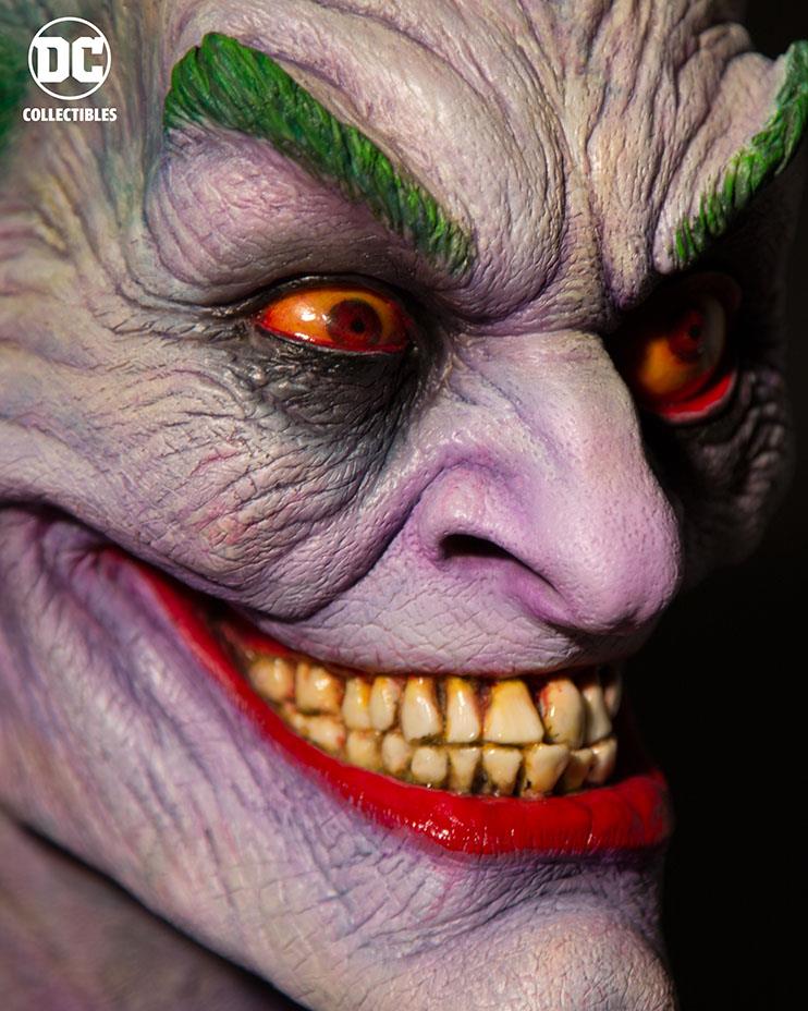 Lo sguardo del busto di Joker Primo piano dellosguardo del busto di Joker di Rick Baker