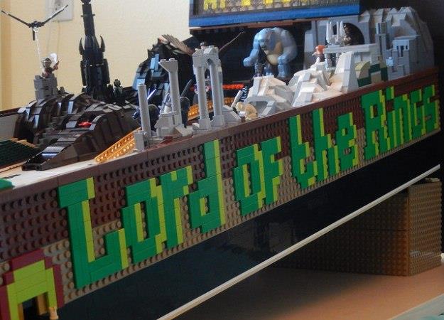 Il flipper di LEGO a tema Il Signore degli Anelli Dettagli del flipper di LEGO a tema Il Signore degli Anelli
