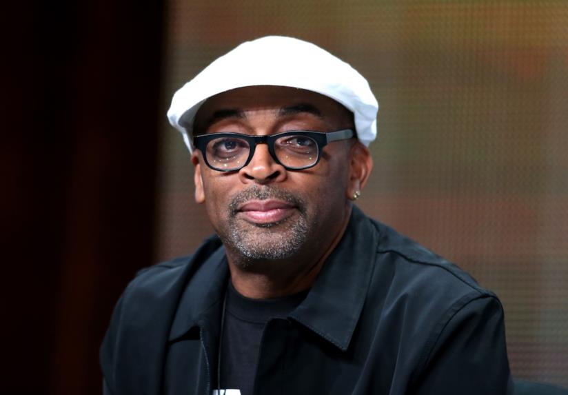 Spike Lee: Moonlight ha vinto l'Oscar solo per la controversia #OscarsSoWhite Spike Lee indossa un cappello bianco