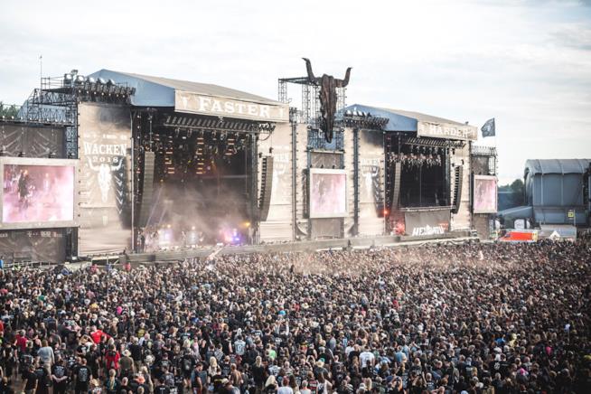Fuggono dall'ospizio: la polizia li ritrova a un famoso festival metal Wacken Open Air 2018
