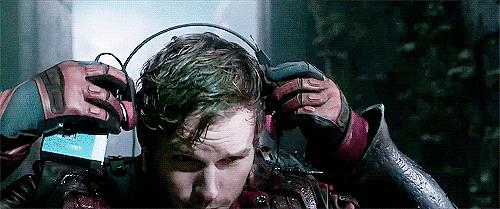 Il walkman di Star-Lord può essere acquistato online Chris Pratt utilizza il walkman nell'incipit di Guardiani della Galassia
