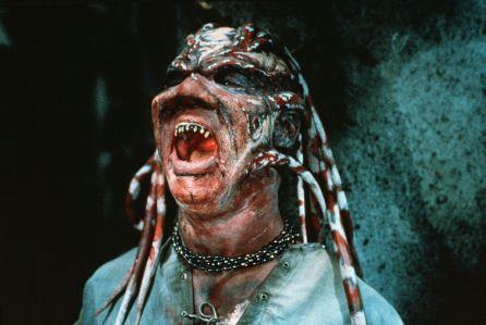 Nightbreed (Cabal), la serie TV reboot tratta dal romanzo di Clive Barker Primo piano del protagonista del film Nightbreed del 1990