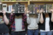 20 libri da leggere assolutamente prima di aver compiuto 20 anni: la classifica Ragazzi che leggono libri