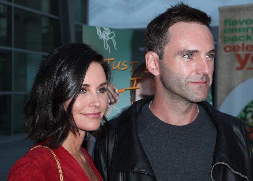 Courteney Cox sconfigge l'agorafobia e torna col fidanzato Primo piano di Courteney Cox e Johnny McDaid