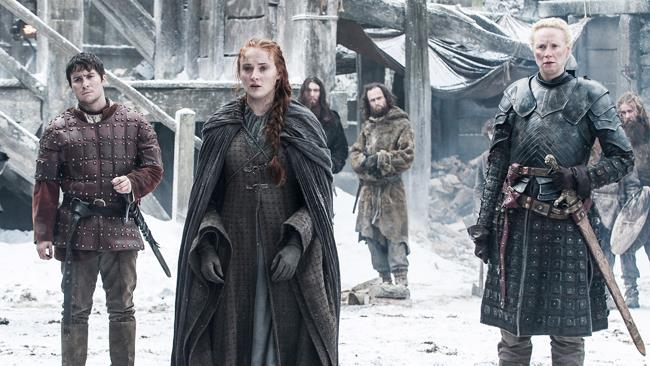 Game of Thrones: Samuel L. Jackson è il narratore di uno speciale riassunto Sansa Stark in una scena della sesta stagione di Game of Thrones
