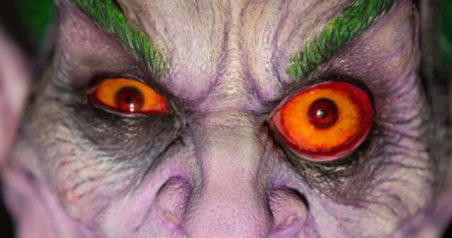 In vendita il terrifcantebusto del Joker disegnato da un premio Oscar per DC Collectibles Primo piano del busto di Joker di Rick Baker