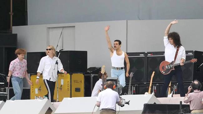Bohemian Rhapsody: foto e video in arrivo dal film su Freddie Mercury Bohemian Rhapsody, il film