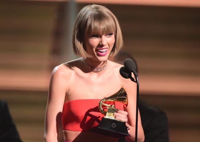 Taylor Swift ha fatto una sorpresa al suo fan più anziano Primo piano di Taylor Swift