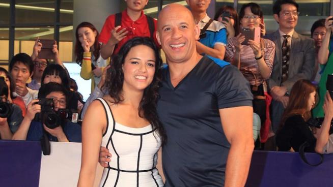 Michelle Rodriguez accusa Fast & Furious di maschilismo, ma non Vin Diesel Michelle Rodriguez e Vin Diesel insieme sul red carpet
