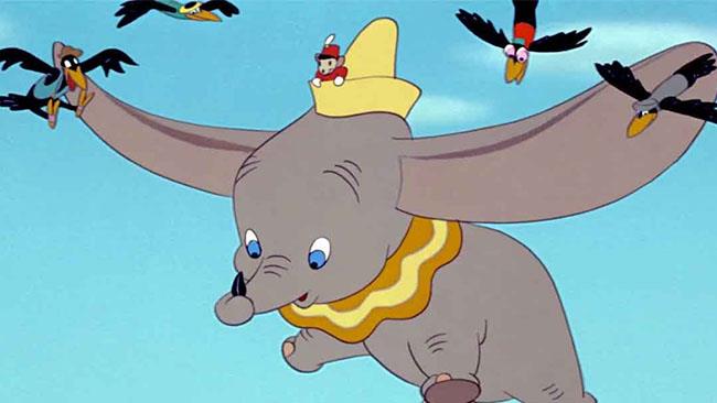 Dumbo, il classico Disney: la recensione Dumbo vola