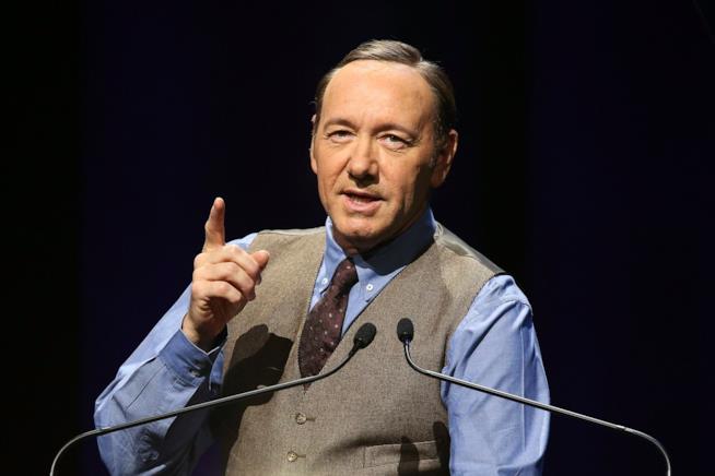 Kevin Spacey accusato di molestie sessuali da un massaggiatore Kevin Spacey in primo piano