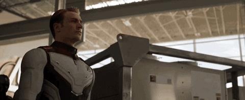 Manca poco ad Avengers: Endgame per raggiungere Avatar in testa alla classifica dei film che hanno incassato di più nella storia del cinema I Vendicatori pronti ad affrontare i viaggi nel tempo, nel film Avengers: Endgame