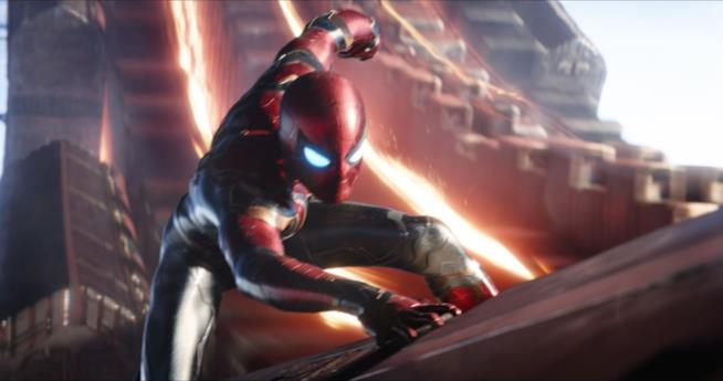 Spider-Man: Far From Home ha creato problemi per Avengers: Endgame, è ufficiale Spider-Man in una sequenza di Avengers: Infinity War