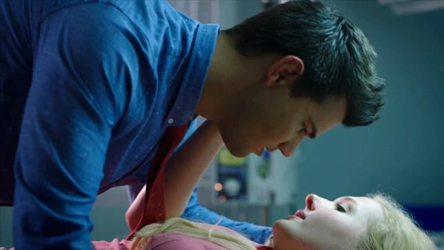 Scream Queens 2 - Chanel N° 3 e Cassidy Chanel N° 3 e Cassidy fanno sesso