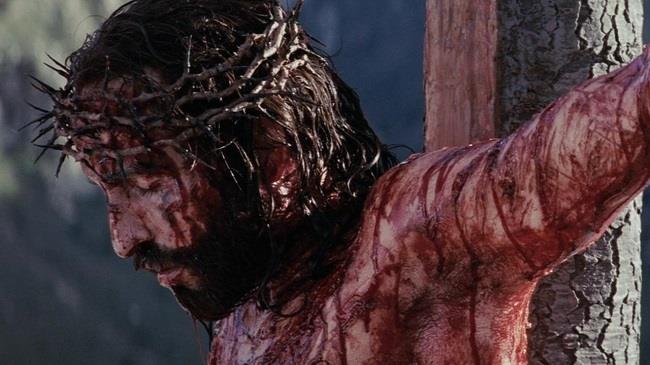 Mel Gibson pronto per il sequel di La Passione di Cristo Scena Crocifissione in La passione di Cristo