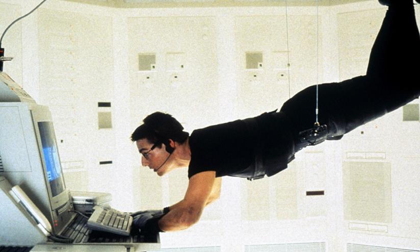 Mission: Impossible, Brian De Palma critica i sequel del primo capitolo Un'immagine di Tom Cruise in Mission: Impossible
